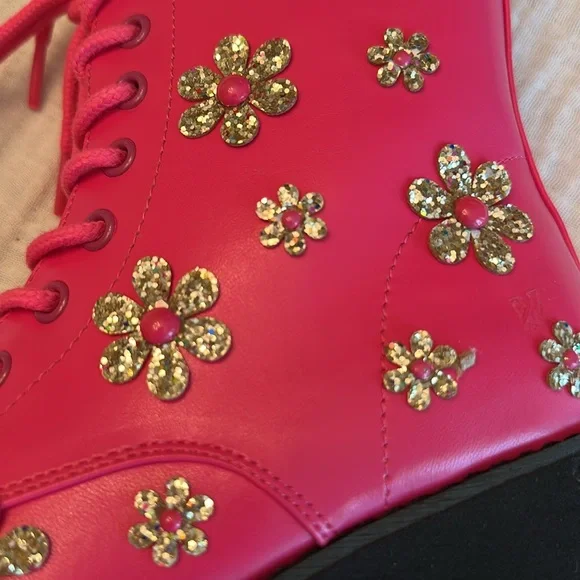 New Dolls Kill x Koi Footwear Lotus Junkie Platform Boots - Picture 5 of 12